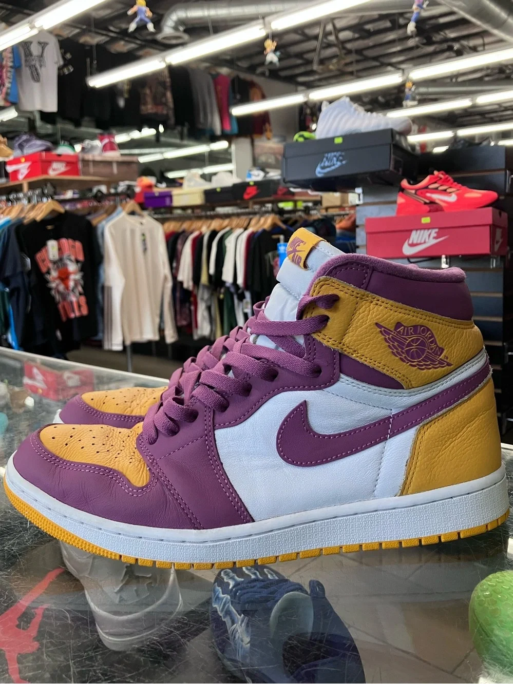 Air Jordan 1 Retro High Brotherhood Size 11